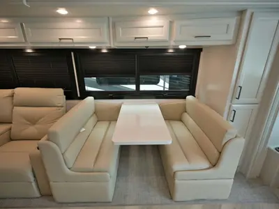 2027 Fleetwood Bounder photo 20