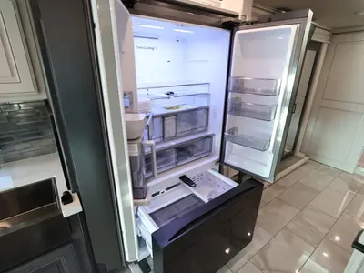 2027 Fleetwood Discovery LXE photo 17