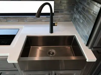 2027 Fleetwood Discovery LXE photo 13