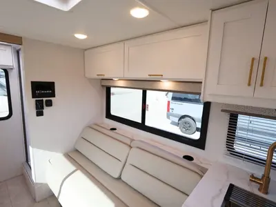 2027 Thor Motor Coach Chateau photo 15