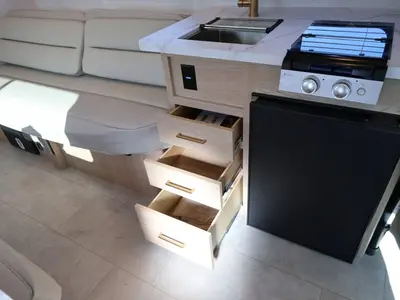 2027 Thor Motor Coach Chateau photo 12