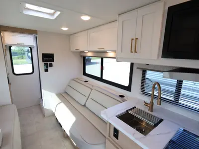 2027 Thor Motor Coach Chateau photo 7