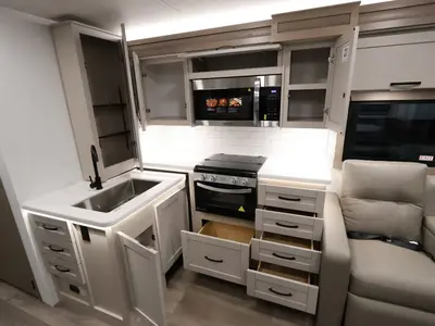 2027 Entegra Coach Vision XL photo 13