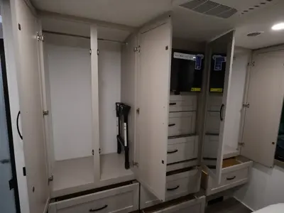 2027 Entegra Coach Vision XL photo 21