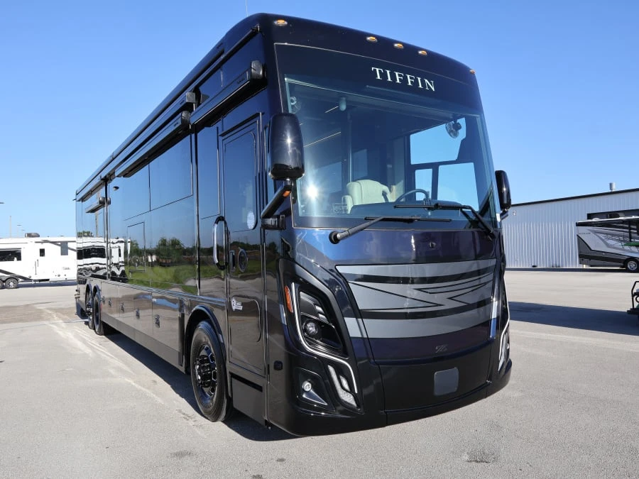 2027 Tiffin Motorhomes Zephyr exterior