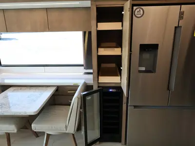 2027 Tiffin Motorhomes Zephyr photo 19