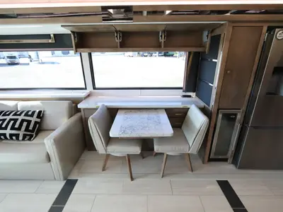 2027 Tiffin Motorhomes Zephyr photo 17