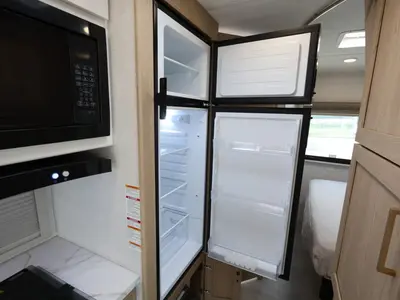 2027 Thor Motor Coach Chateau photo 12