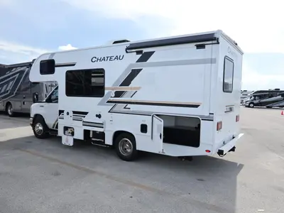 2027 Thor Motor Coach Chateau photo 28
