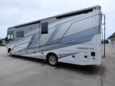 2027 Entegra Coach Vision XL photo 28