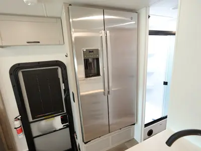 2027 Entegra Coach Vision XL photo 21