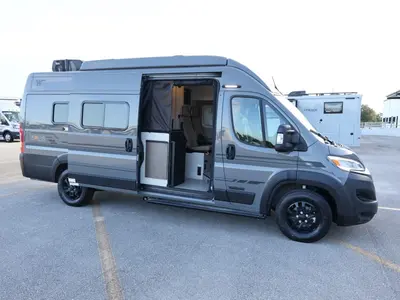 2027 Winnebago Solis photo 22