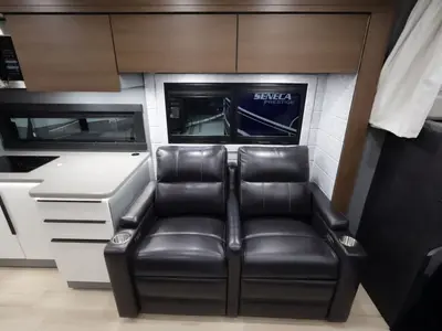 2027 Entegra Coach Accolade XT photo 7