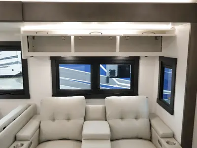 2027 Jayco Seneca photo 21