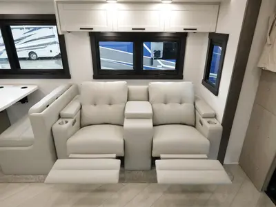 2027 Jayco Seneca photo 20