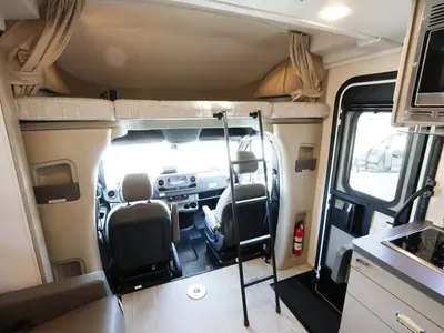 2027 Winnebago View photo 4