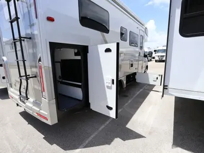 2027 Winnebago View photo 21