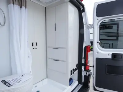 2027 Thor Motor Coach Tellaro photo 18