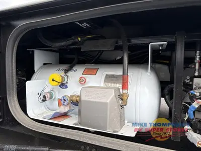 2027 Winnebago Navion photo 39