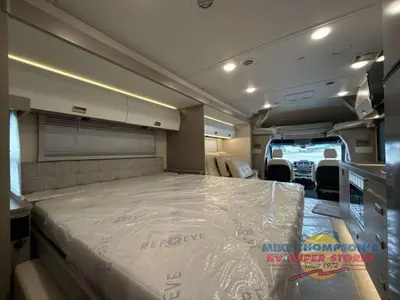 2027 Winnebago Navion photo 33