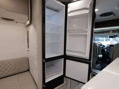 2027 Thor Motor Coach Tellaro photo 15