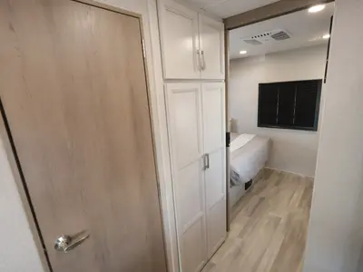2027 Thor Motor Coach Omni photo 24