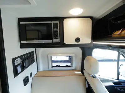 2027 Tiffin Motorhomes GH1 photo 13