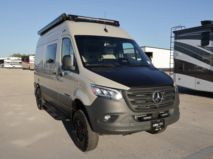 2027 Tiffin Motorhomes GH1 exterior
