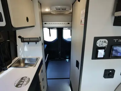 2027 Tiffin Motorhomes GH1 photo 5