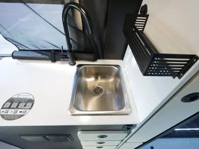 2027 Tiffin Motorhomes GH1 photo 7