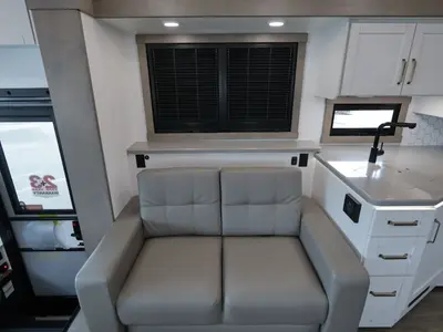 2027 Entegra Coach Vision XL photo 7