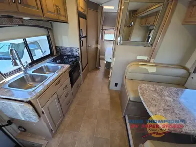 2019 Thor Motor Coach Chateau Sprinter photo 24