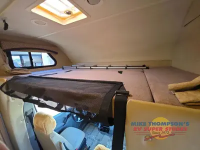 2019 Thor Motor Coach Chateau Sprinter photo 22