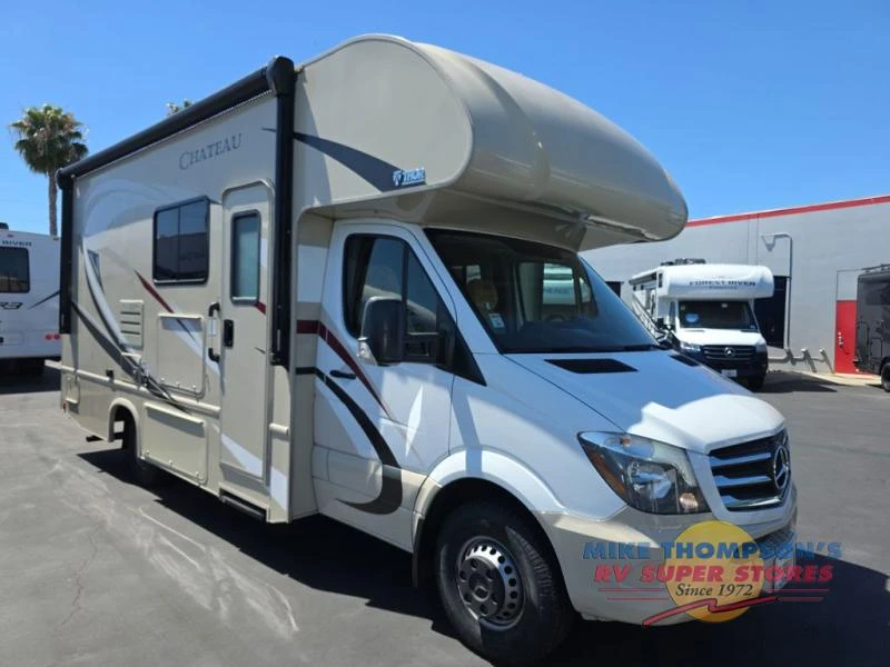 2019 Thor Motor Coach Chateau Sprinter exterior