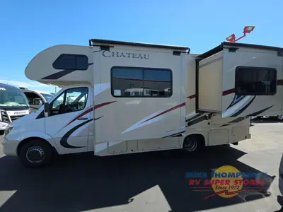 2019 Thor Motor Coach Chateau Sprinter photo 5