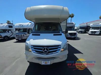 2019 Thor Motor Coach Chateau Sprinter photo 3