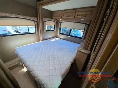 2019 Thor Motor Coach Chateau Sprinter photo 33