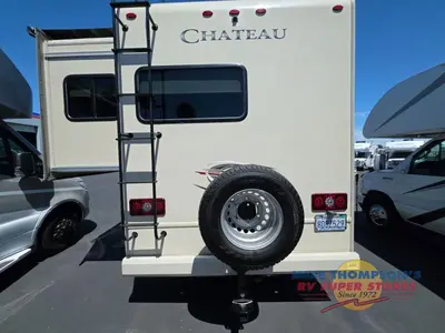 2019 Thor Motor Coach Chateau Sprinter photo 7