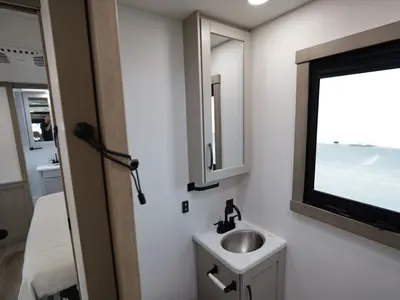 2027 Jayco Precept photo 25