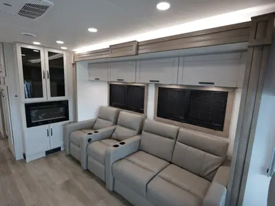 2027 Jayco Precept photo 14