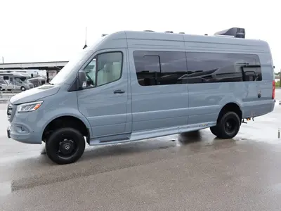 2027 Entegra Coach Insignia photo 21