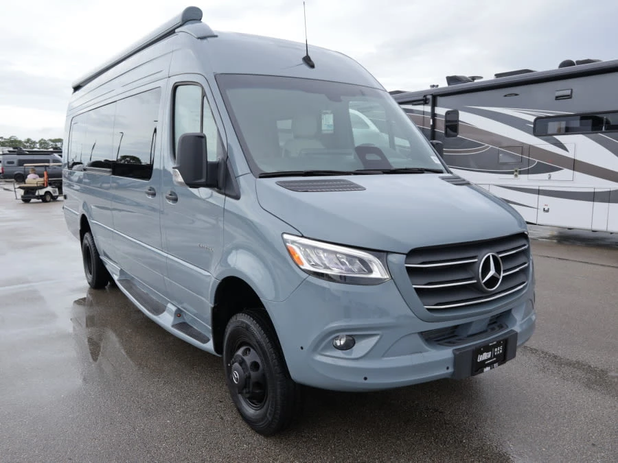 2027 Entegra Coach Insignia exterior