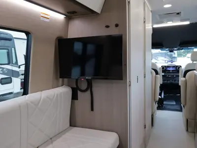 2027 Entegra Coach Insignia photo 18