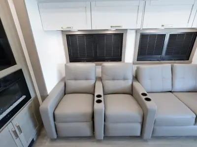 2027 Entegra Coach Vision XL photo 17