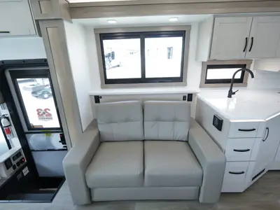 2027 Entegra Coach Vision XL photo 7