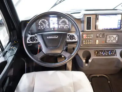 2027 Tiffin Motorhomes Allegro BAY photo 2