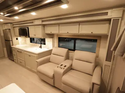 2027 Tiffin Motorhomes Allegro BAY photo 6