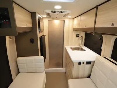2027 Entegra Coach ARC photo 5