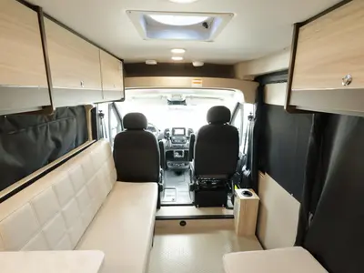 2027 Entegra Coach ARC photo 4