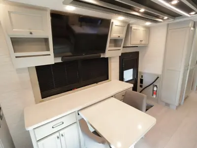2027 Tiffin Motorhomes Allegro BAY photo 18